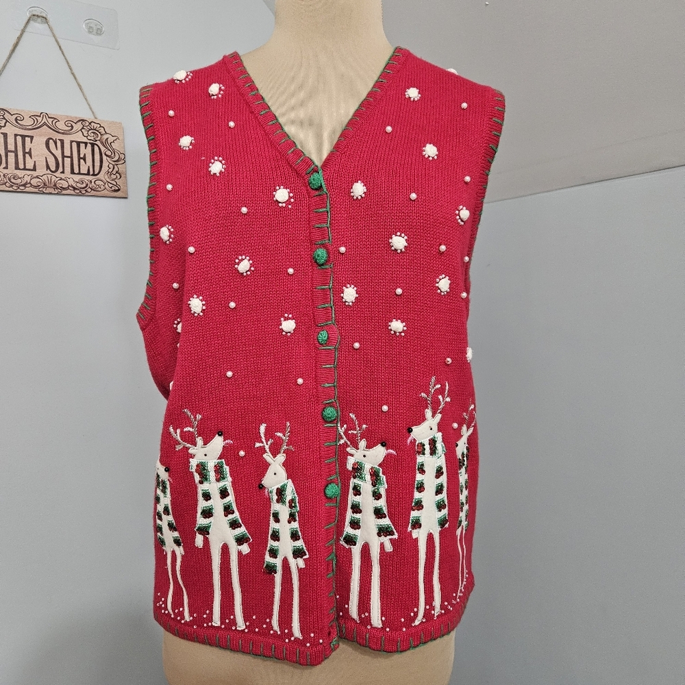 Kim Rogers Red Holiday Sweater Vest XL Embroidered Reindeer Christmas Knit Cardi